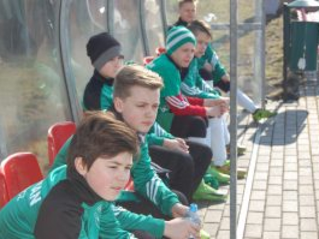 Zwycięstwo Pelikana-2005 w przedostatnim sparingu