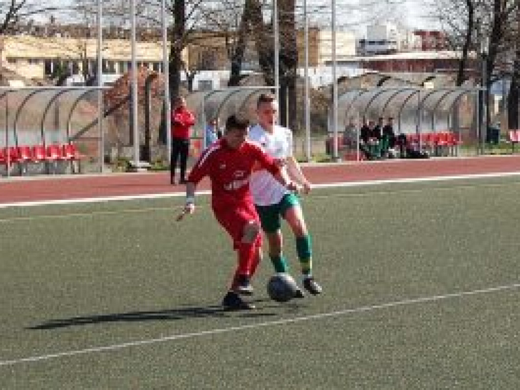 Pelikan-2001 powstrzymał Widzew