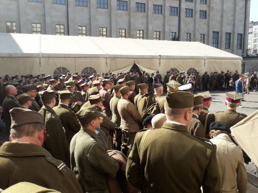 Dziesiątacy w Katyńskim Marszu Cieni