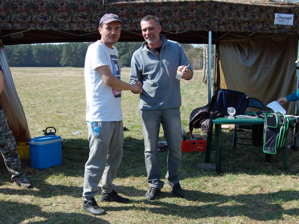 Zawody wędkarskie: brały jazie, płotki i okonie, a także leszcze i wzdręgi