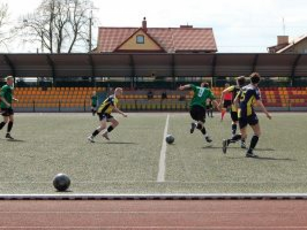 Kontuzje nadal nie opuszczają juniorów starszych Pelikana
