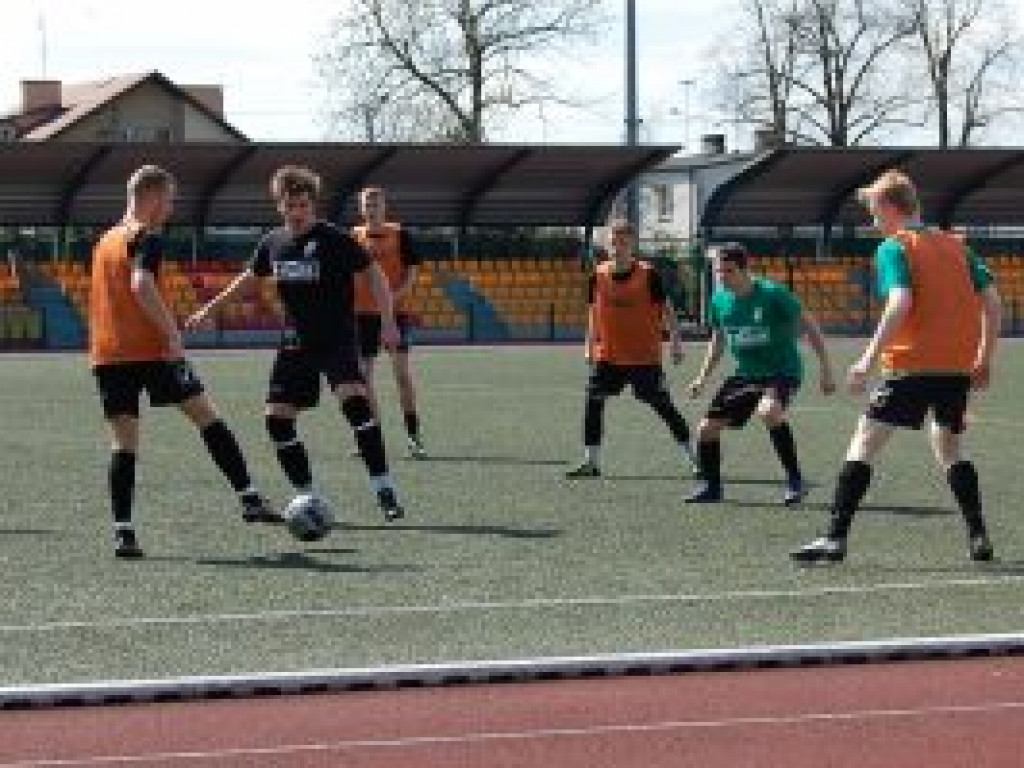 Kontuzje nadal nie opuszczają juniorów starszych Pelikana