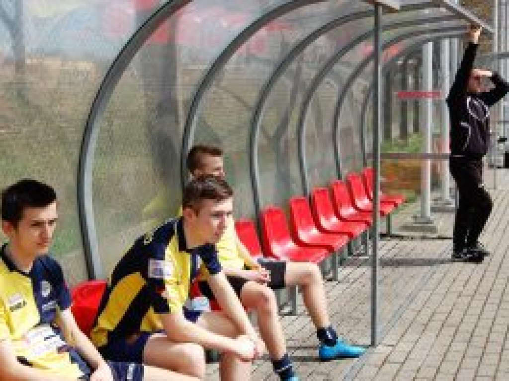 Kontuzje nadal nie opuszczają juniorów starszych Pelikana