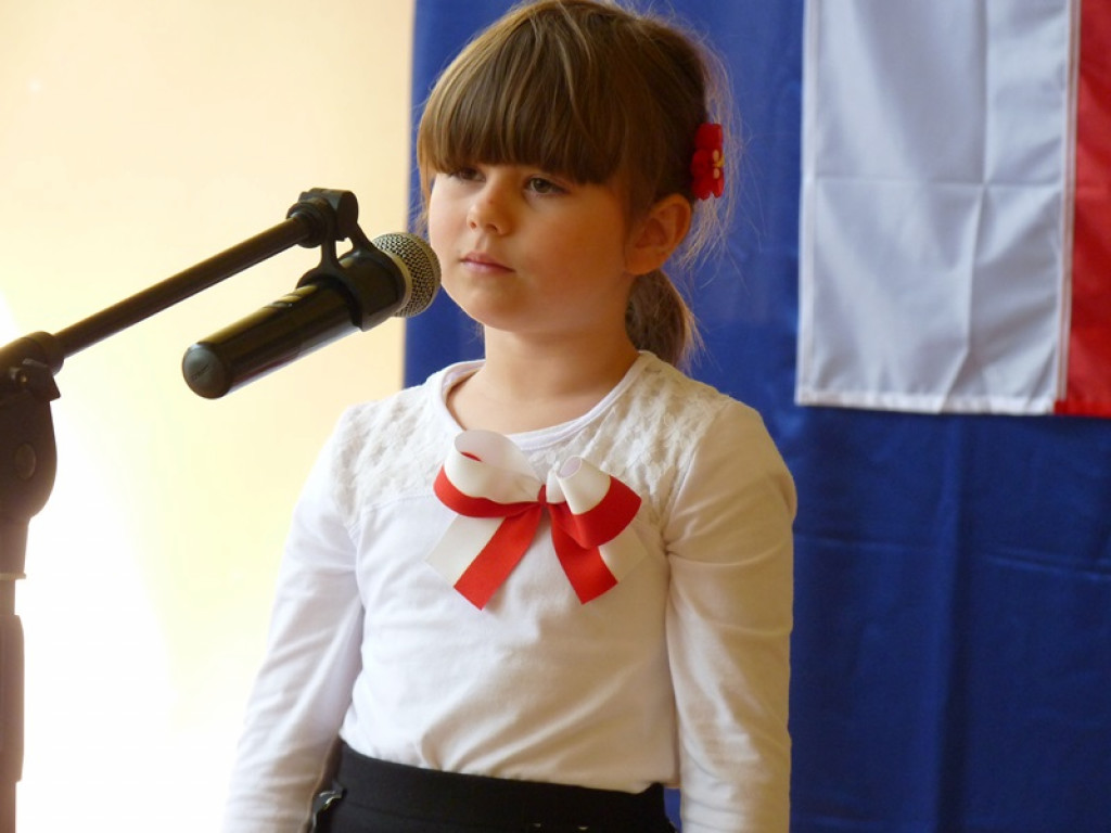 Konkurs piosenki patriotycznej w Dąbkowicach