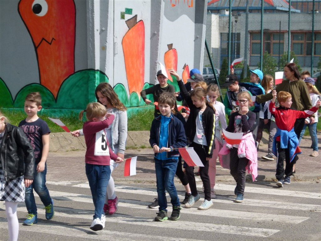 Maszerowali z okazji majowych świąt