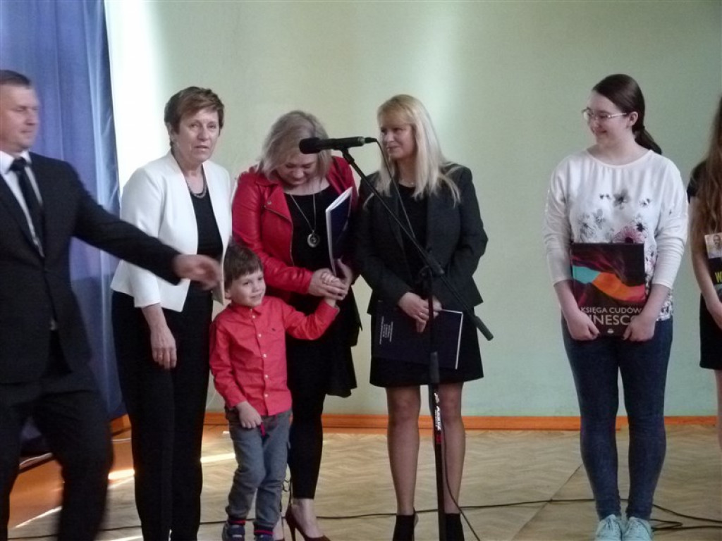ZSLG Głowno: absolwenci LO odebrali świadectwa