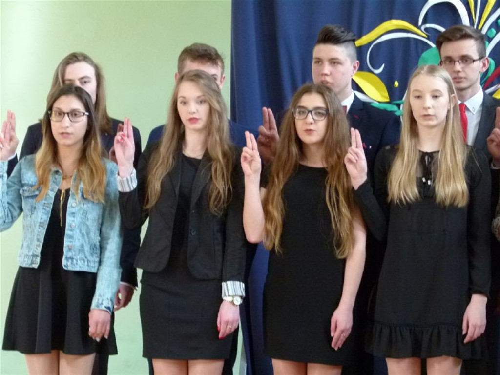 ZSLG Głowno: absolwenci LO odebrali świadectwa