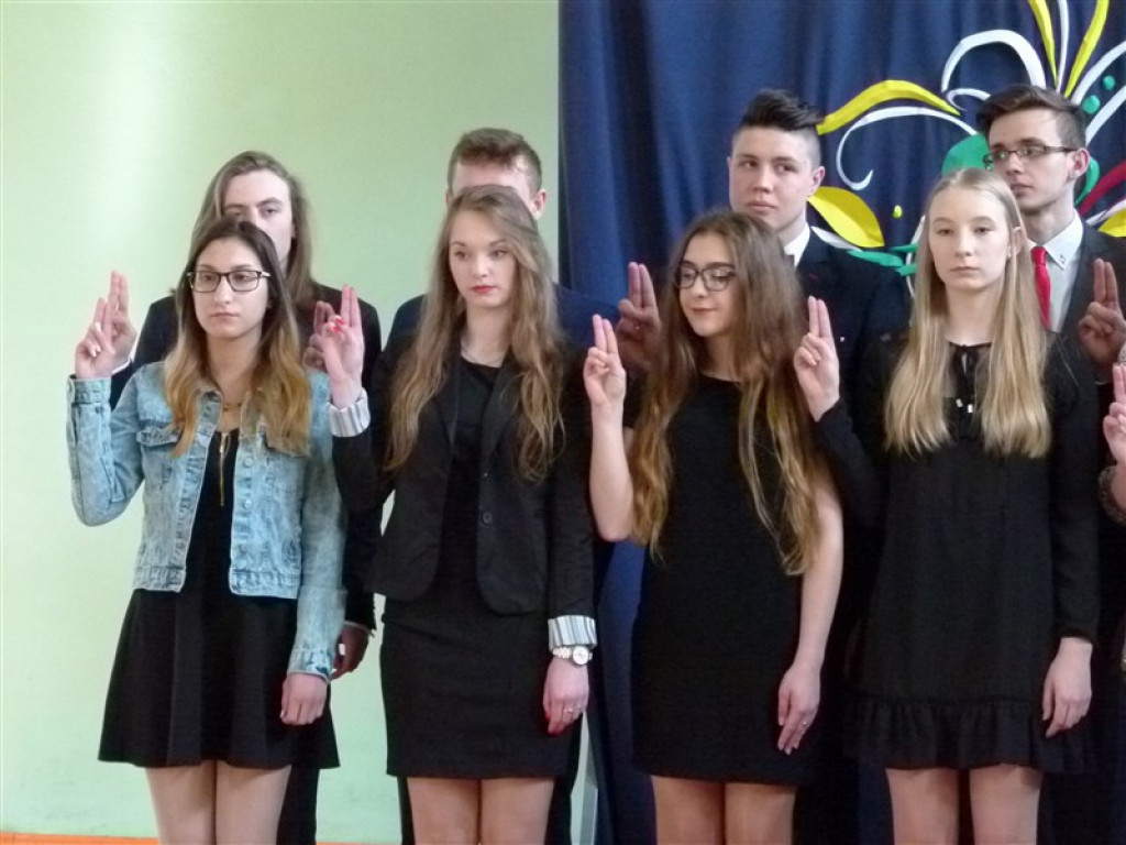 ZSLG Głowno: absolwenci LO odebrali świadectwa