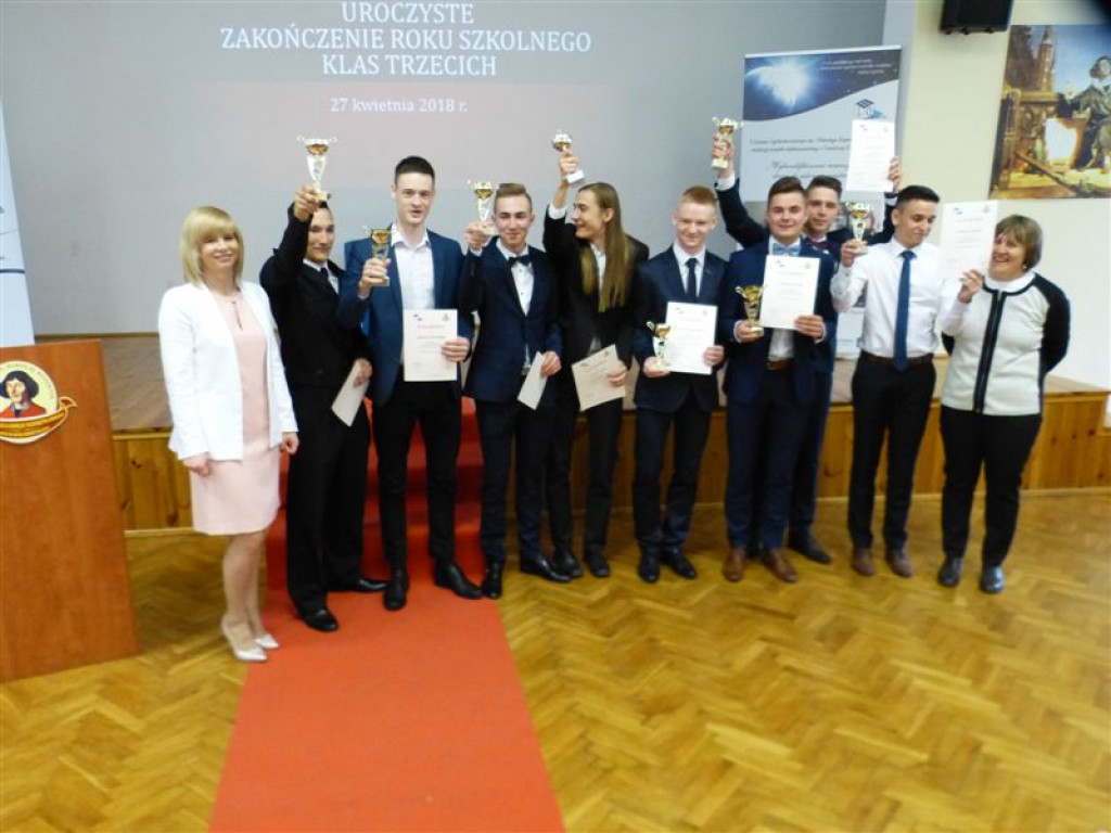 II LO pożegnało trzecioklasistów