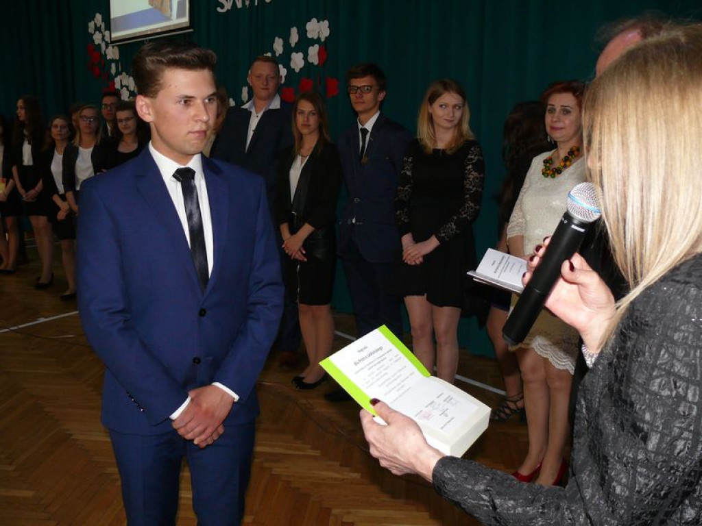 Na Blichu rozdano świadectwa, wręczono nagrody
