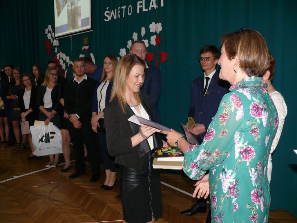 Na Blichu rozdano świadectwa, wręczono nagrody