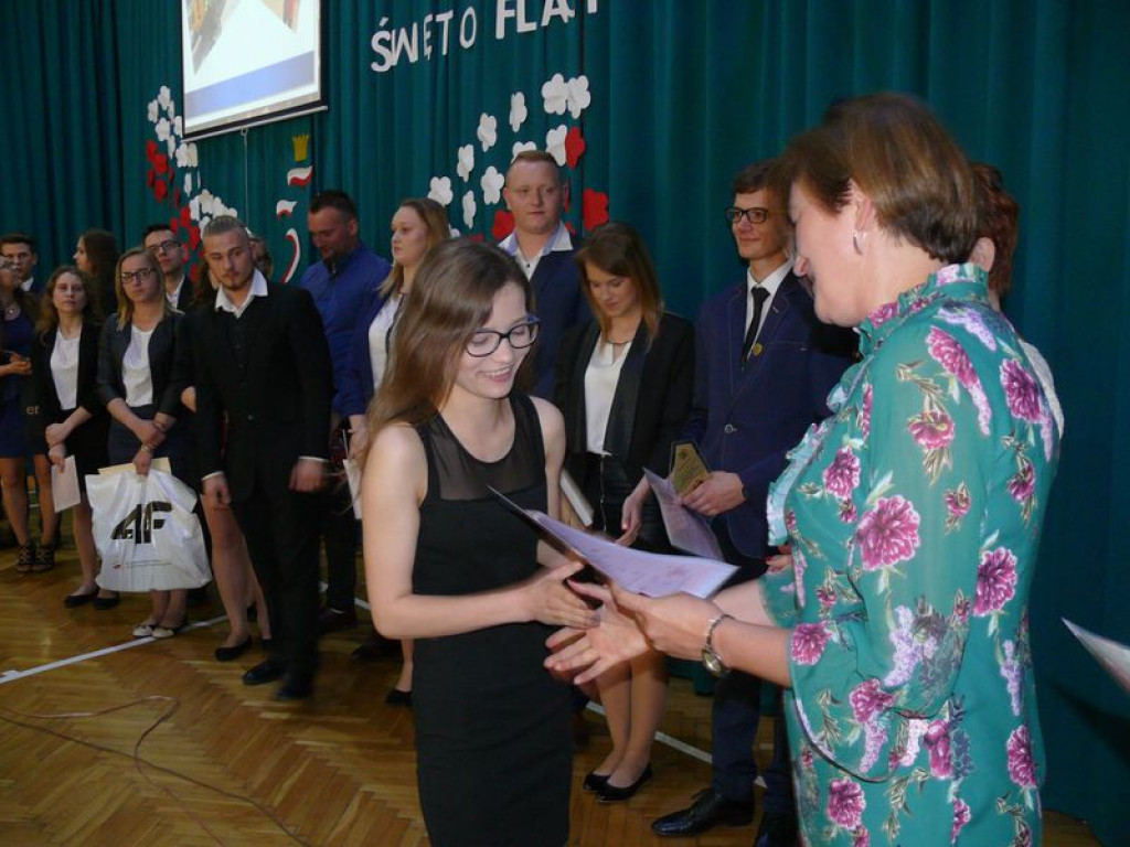 Na Blichu rozdano świadectwa, wręczono nagrody