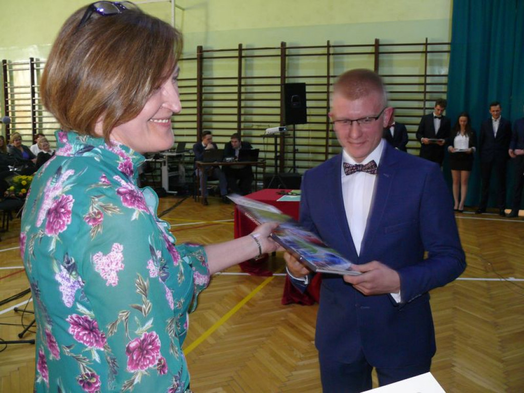 Na Blichu rozdano świadectwa, wręczono nagrody