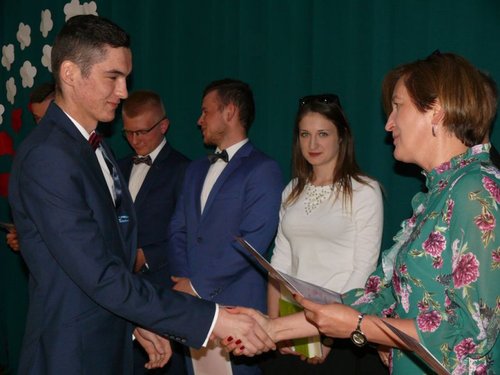 Na Blichu rozdano świadectwa, wręczono nagrody