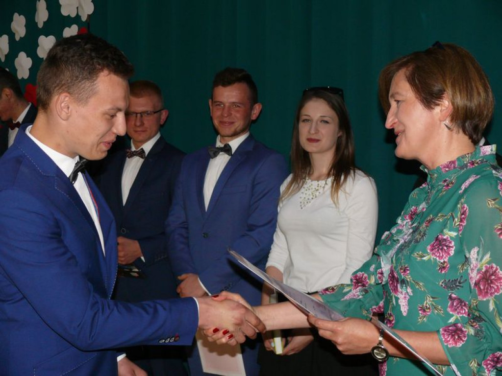 Na Blichu rozdano świadectwa, wręczono nagrody