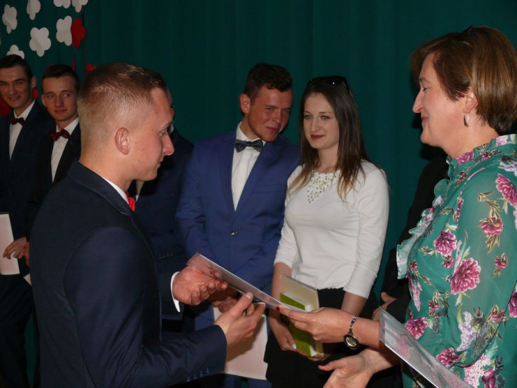 Na Blichu rozdano świadectwa, wręczono nagrody
