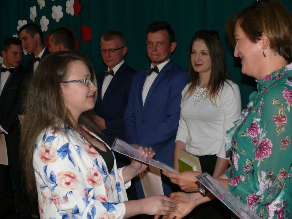 Na Blichu rozdano świadectwa, wręczono nagrody
