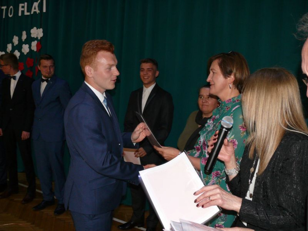 Na Blichu rozdano świadectwa, wręczono nagrody