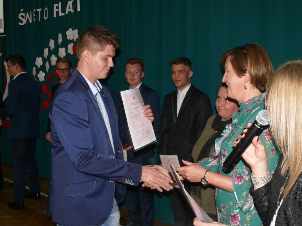 Na Blichu rozdano świadectwa, wręczono nagrody