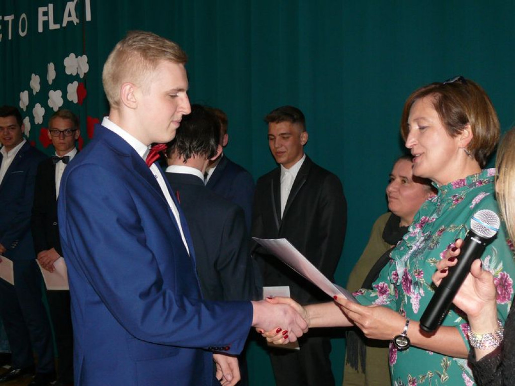 Na Blichu rozdano świadectwa, wręczono nagrody