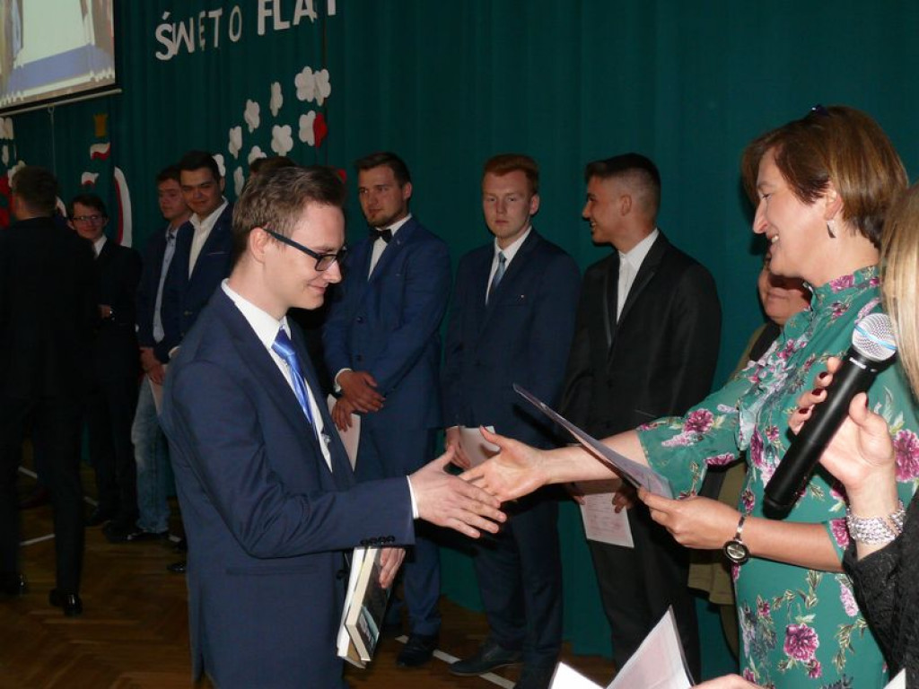 Na Blichu rozdano świadectwa, wręczono nagrody