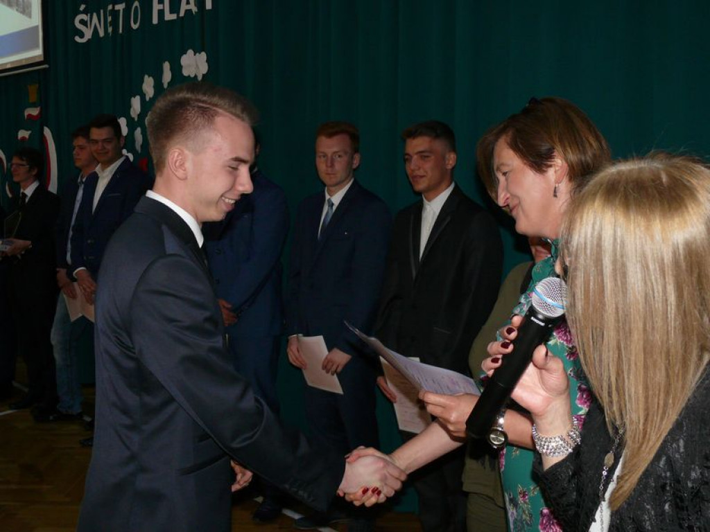 Na Blichu rozdano świadectwa, wręczono nagrody
