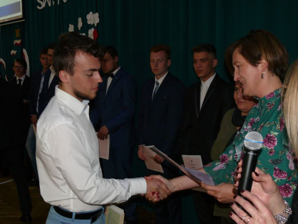 Na Blichu rozdano świadectwa, wręczono nagrody