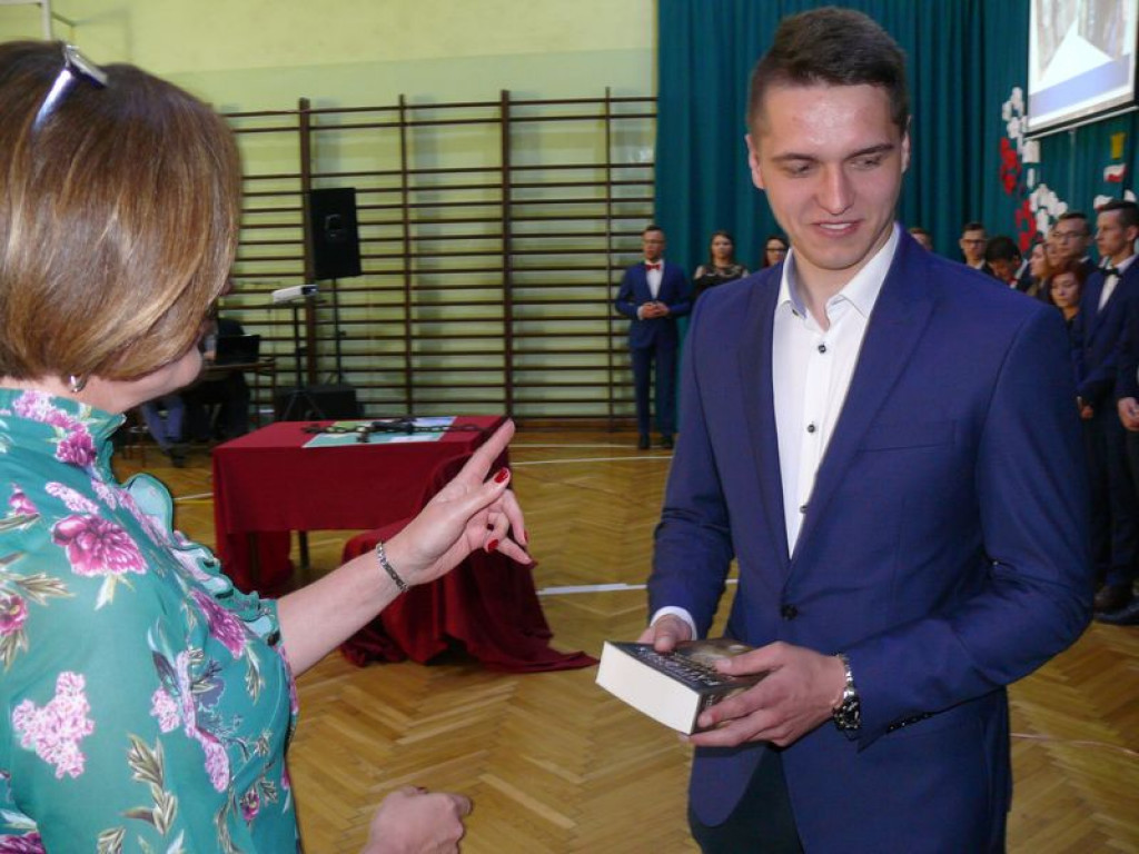 Na Blichu rozdano świadectwa, wręczono nagrody