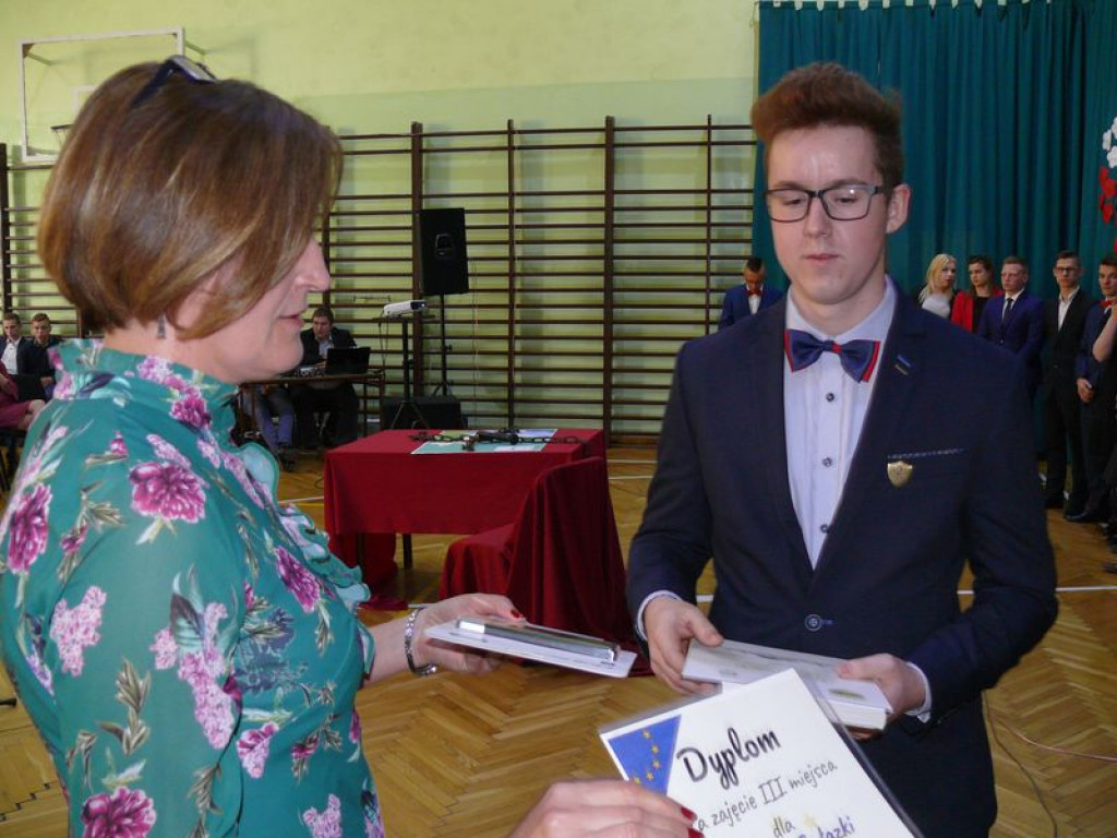Na Blichu rozdano świadectwa, wręczono nagrody