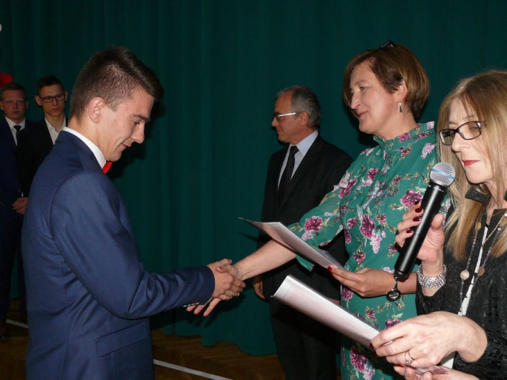 Na Blichu rozdano świadectwa, wręczono nagrody