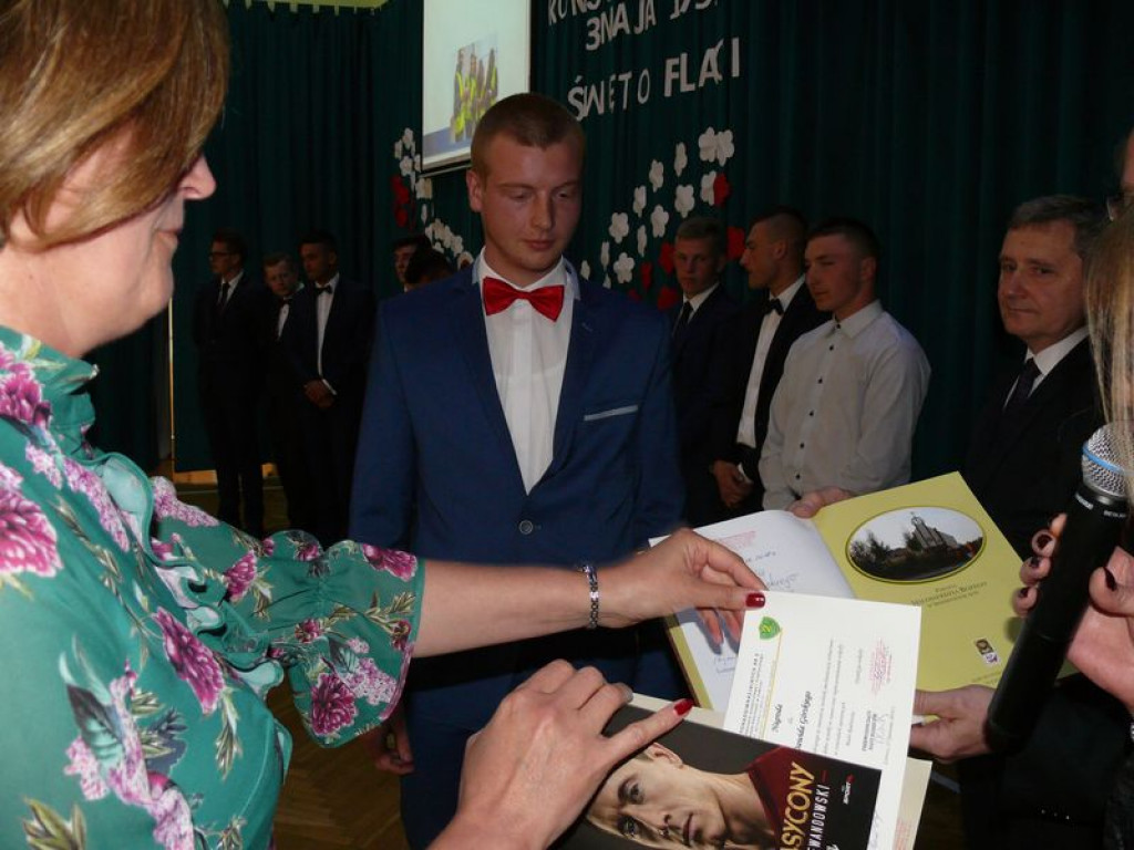 Na Blichu rozdano świadectwa, wręczono nagrody