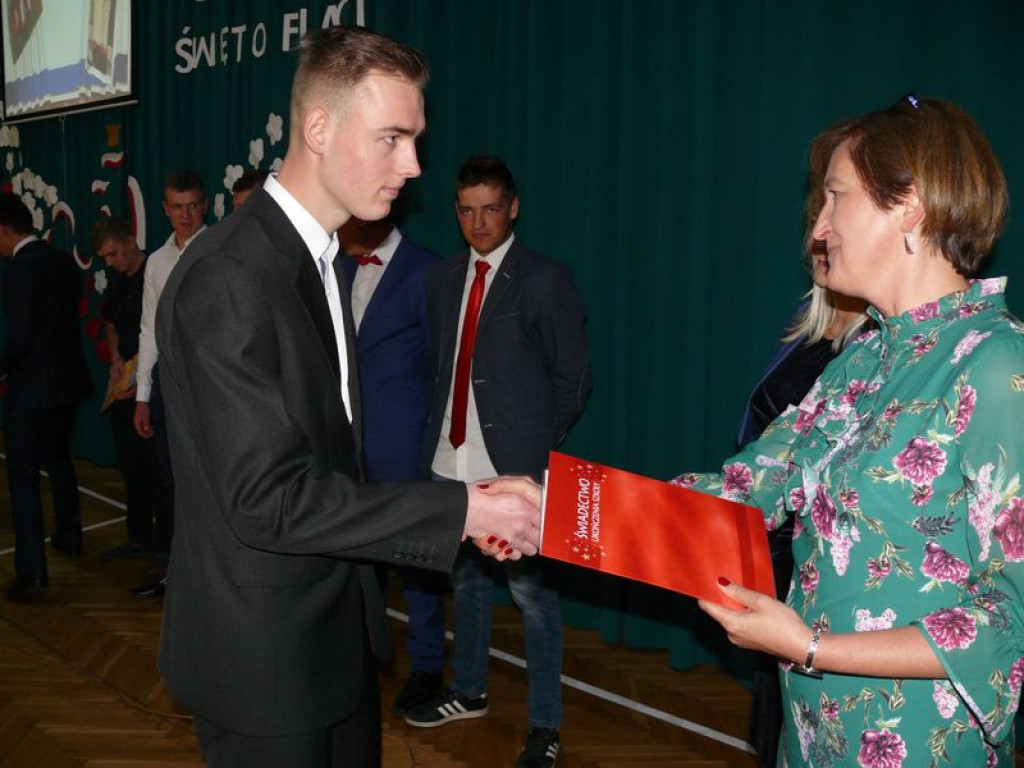 Na Blichu rozdano świadectwa, wręczono nagrody