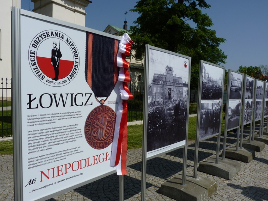 Święto Konstytucji 3 Maja i otwarcie wystawy w Łowiczu