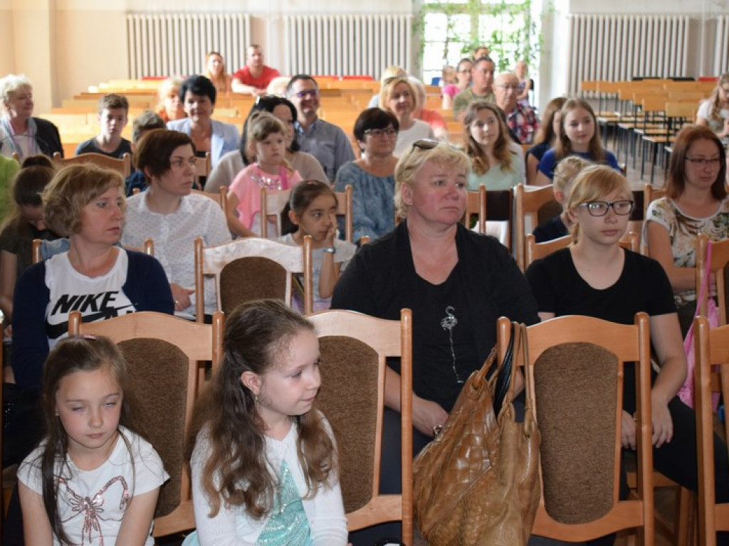 Duża dawka muzyki filmowej w koncercie przy Podrzecznej