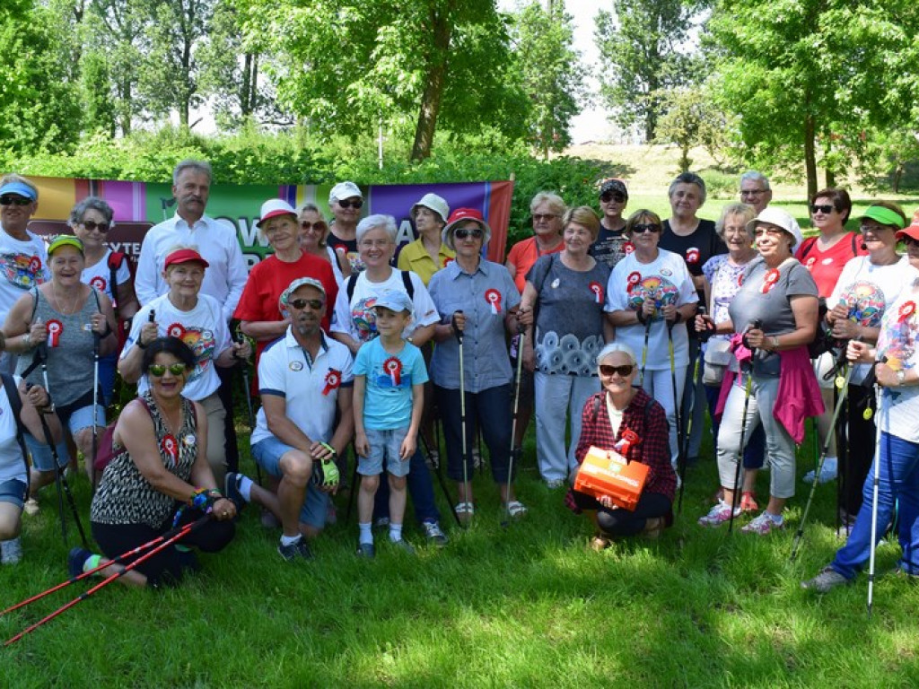Niepodległościowy Nordic Walking z Uniwersytetem III Wieku