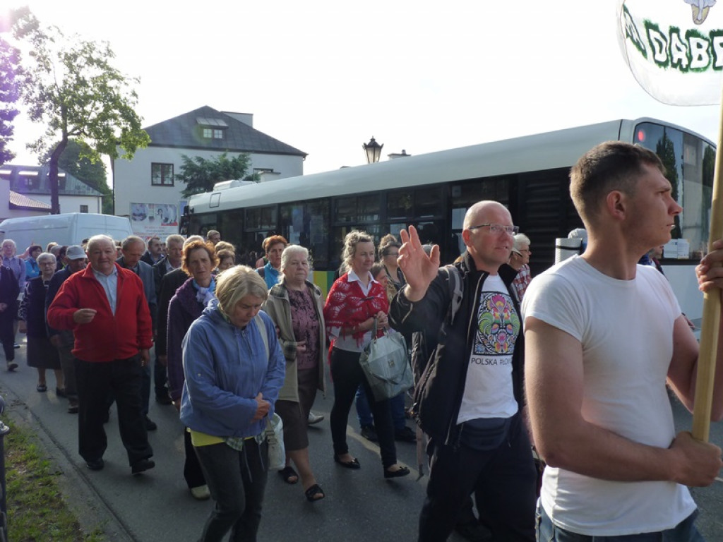 Łowicka Jaskółka w drodze na Jasną Górę