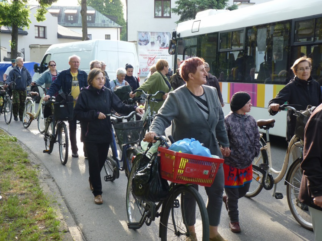 Łowicka Jaskółka w drodze na Jasną Górę