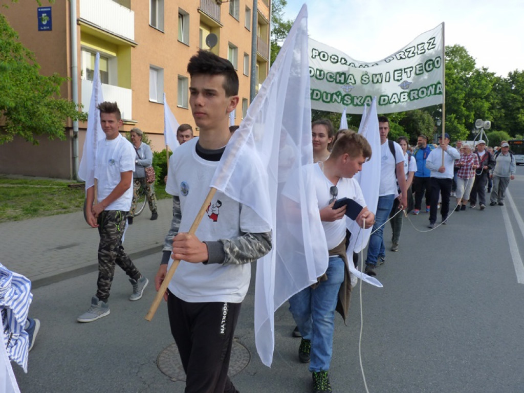 Łowicka Jaskółka w drodze na Jasną Górę