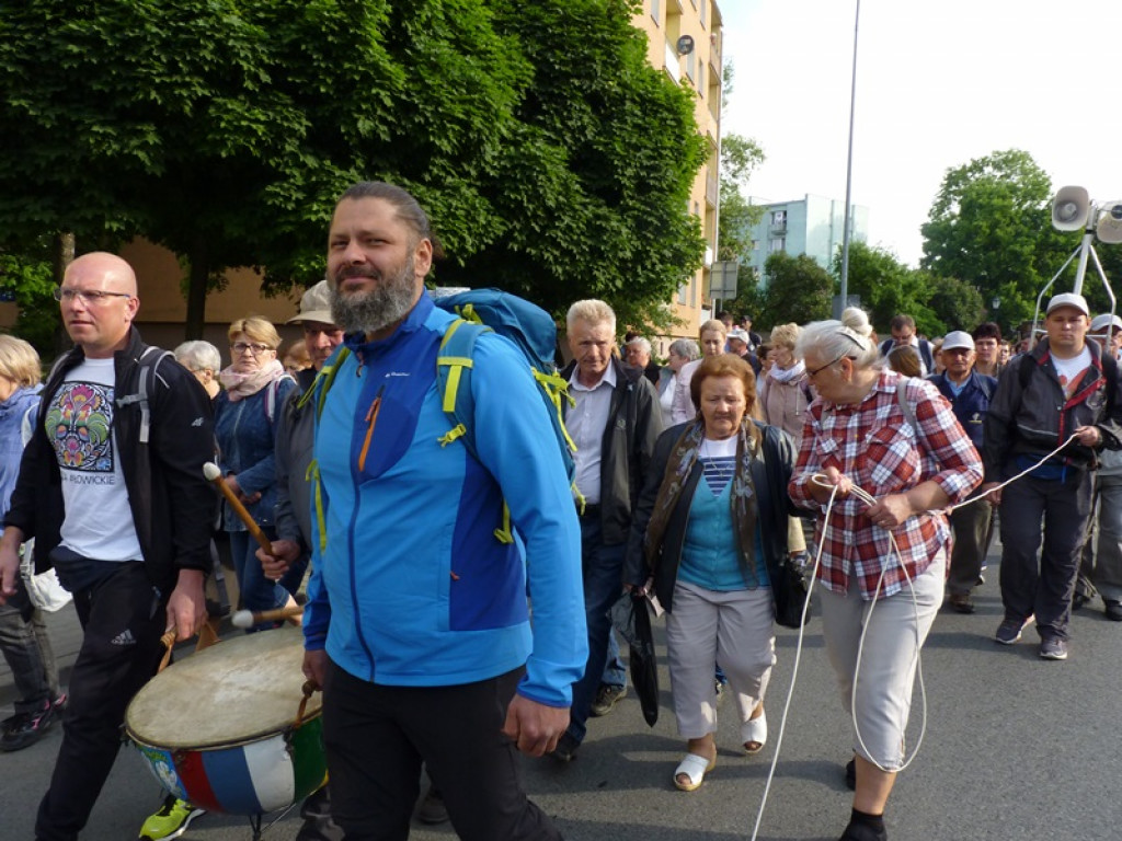 Łowicka Jaskółka w drodze na Jasną Górę
