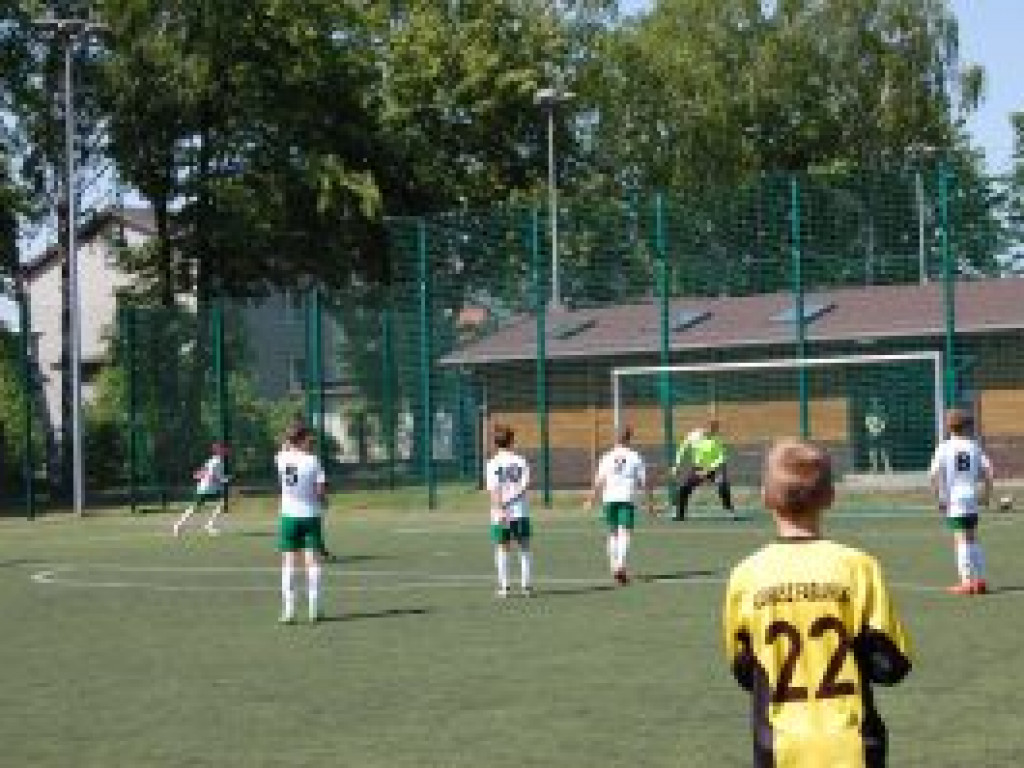 Łowickie Ptaki pokonały łowickiego Championa