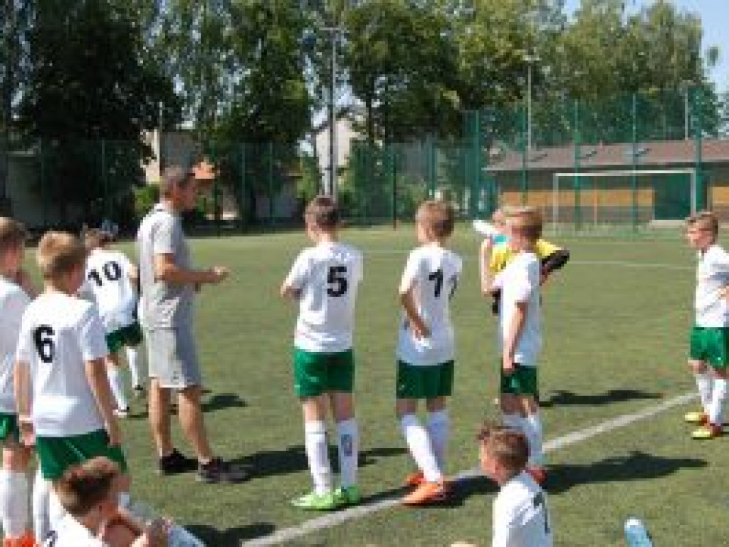 Łowickie Ptaki pokonały łowickiego Championa