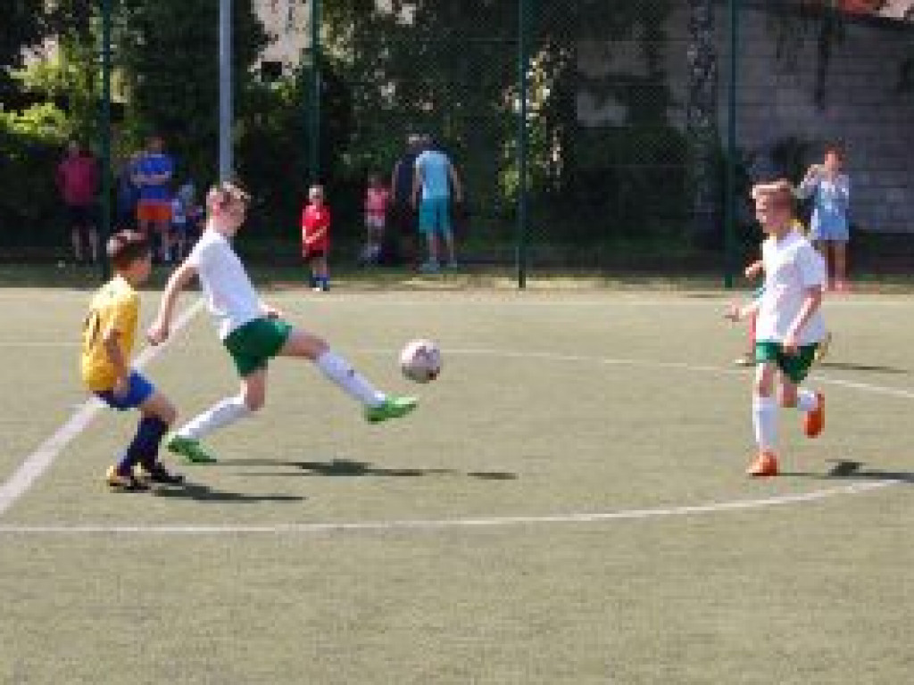 Łowickie Ptaki pokonały łowickiego Championa