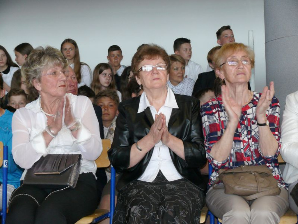 Szkoła odzyskała patrona, teraz otrzymała sztandar
