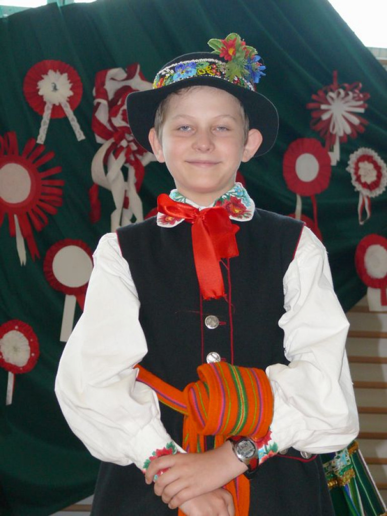 Szkoła odzyskała patrona, teraz otrzymała sztandar