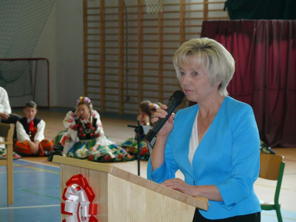 Szkoła odzyskała patrona, teraz otrzymała sztandar