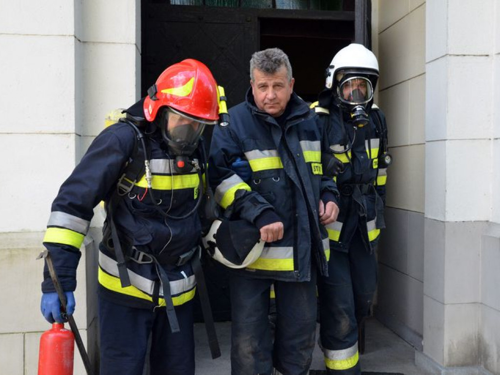Strażacy w kościele w Domaniewicach