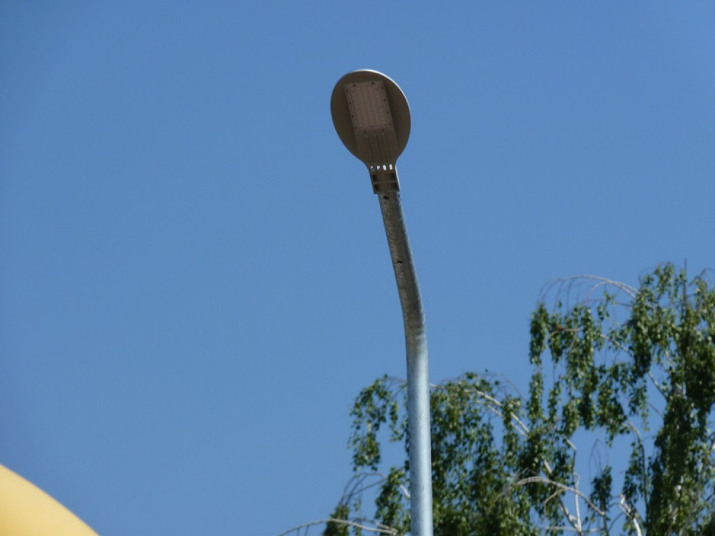 Zarząd osiedla zakupił lampy na plac zabaw na Górkach