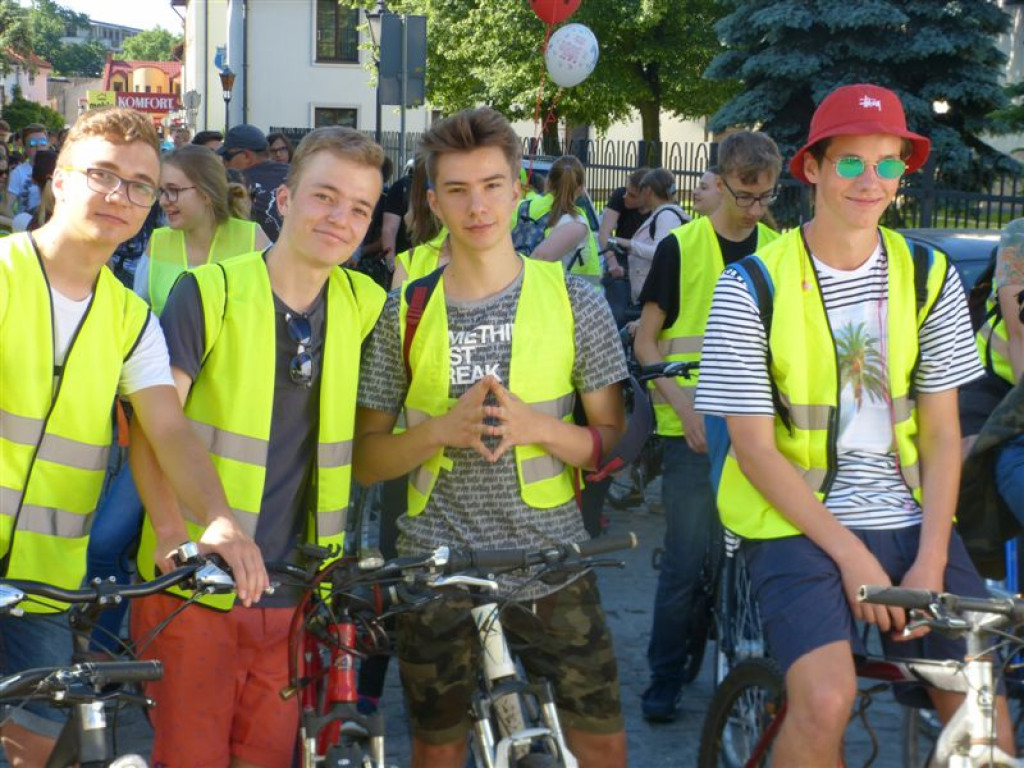 Szkoły pijarskie świętują w skansenie