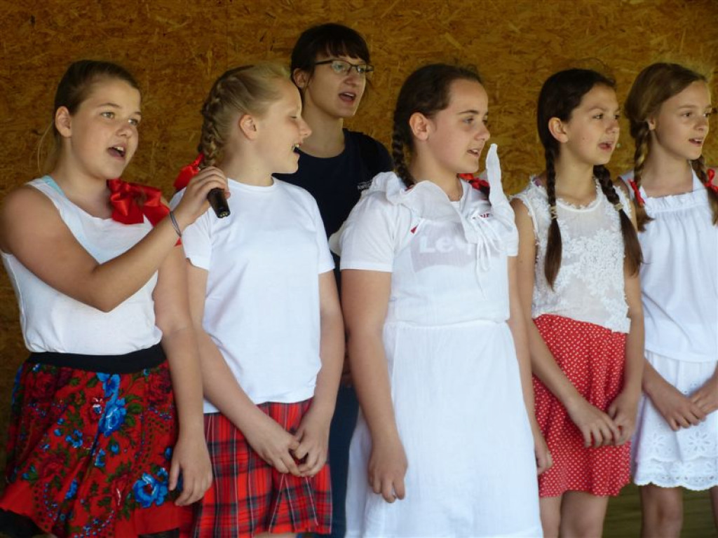 Szkoły pijarskie świętują w skansenie