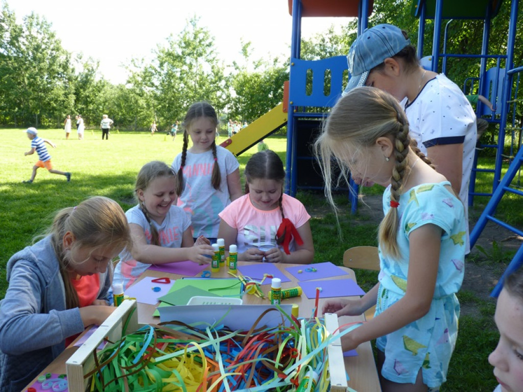 Piknik rodzinny przy szkole w Gągolinie